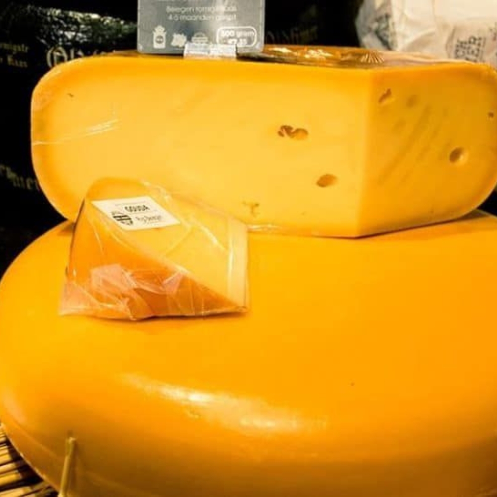 14 Gouda with truffle 4.5 kg